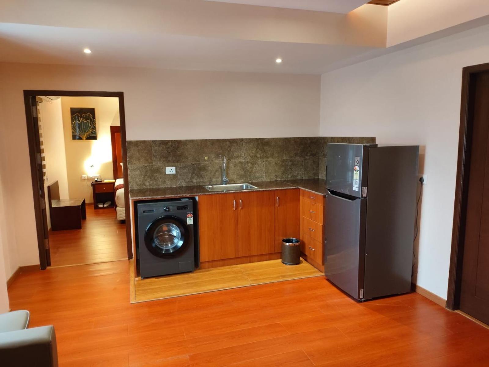 Park Avenue Hotel & Apartments Trichy Tiruchirappalli 外观 照片